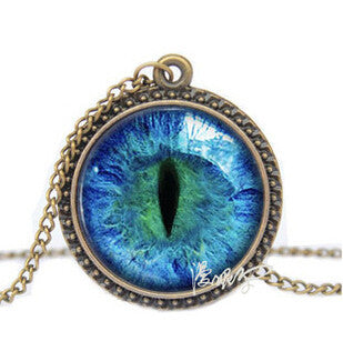 Eye Cat Necklace